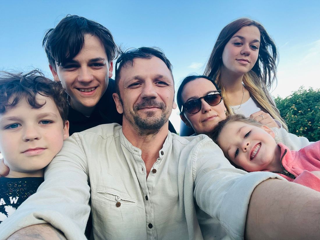 On set with family